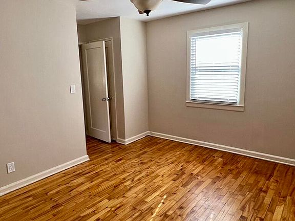 5th image of 558 Howard Ave APT A
