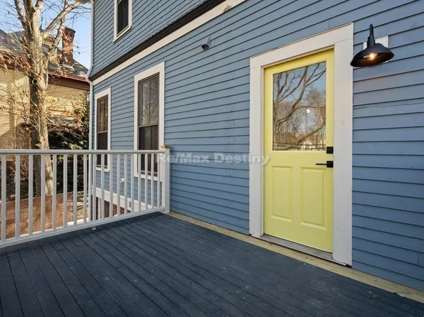 31 Monadnock St #1, Boston, MA 02125