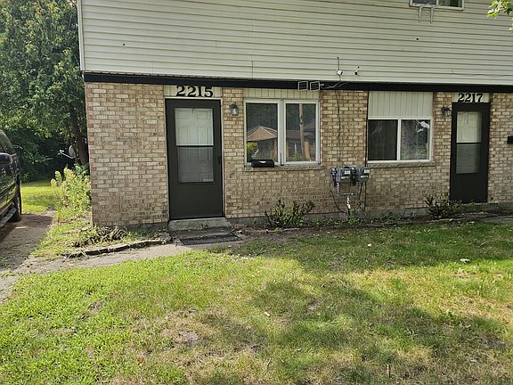 5th image of 2215 Stone St #A