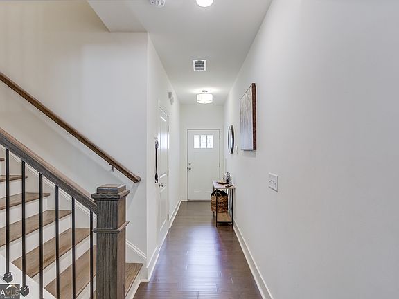 4th image of 39 Auburn Valley Way
