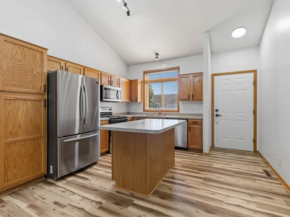 1523 Balinese St, Shakopee, MN 55379