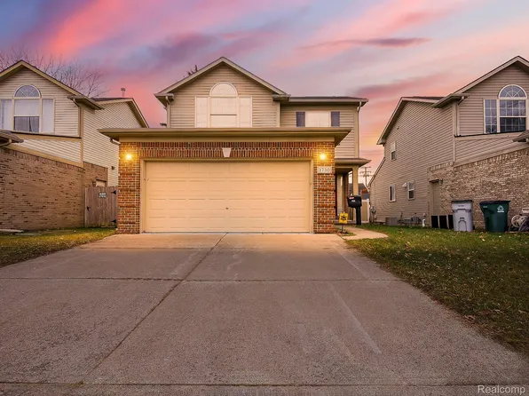 1730 E Woodruff Ave, Hazel Park, MI 48030