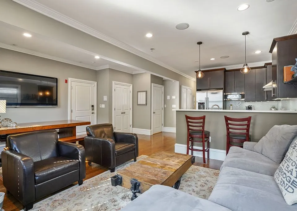 15 Howell St #1