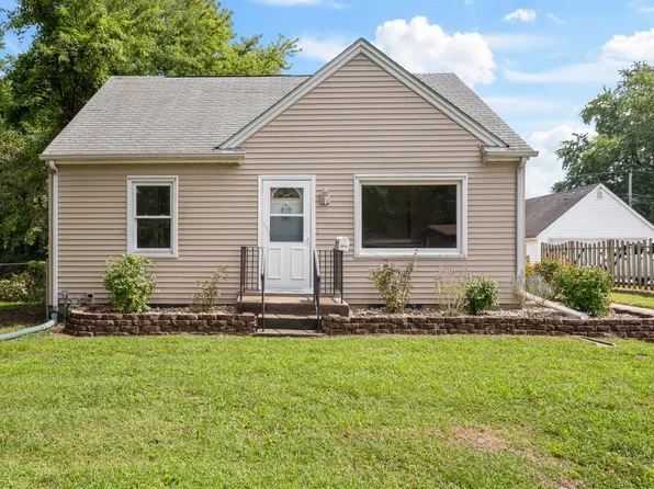 2919 42nd St, Rock Island, IL 61201