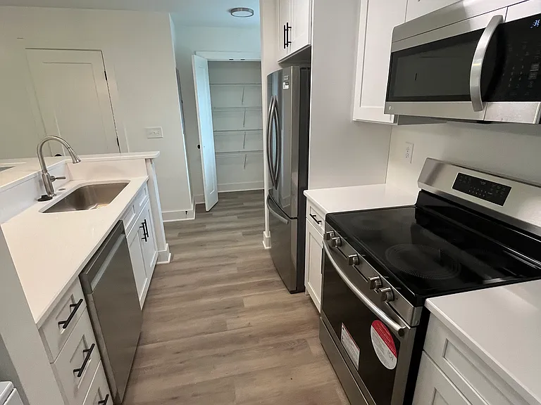1320 Dodson St — Photo 9