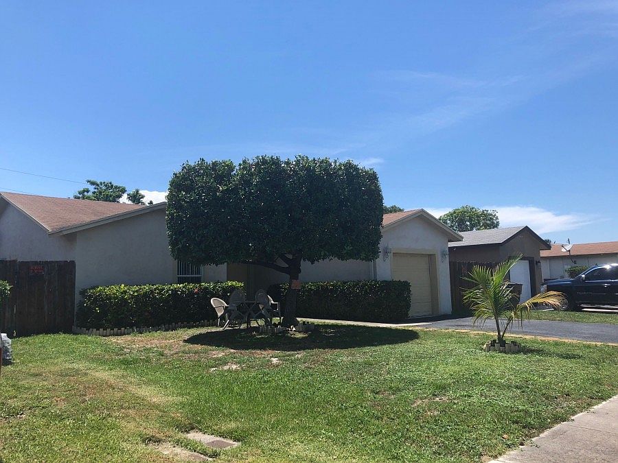 2nd image of 1563 SW 4th Ter