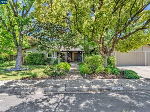 224 Rainbow Ln, Pleasant Hill, CA 94523