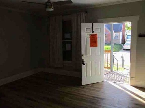 Additional Living Room