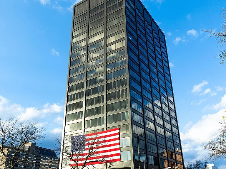 The Residence at 1000 Elm — Photo 34