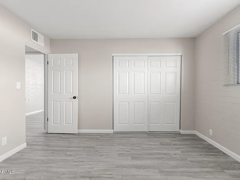 405 S Priest Dr — Photo 27