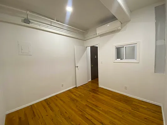 Rented by Corcoran | media 48