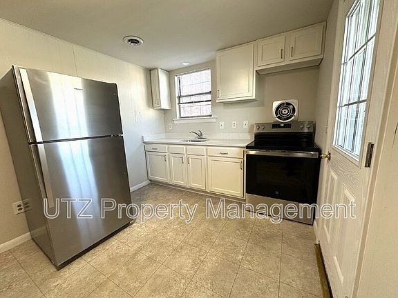 4th image of 41 Liberty St #A