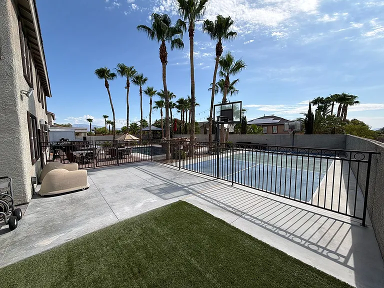 4104 Freel Peak Ct — Photo 7