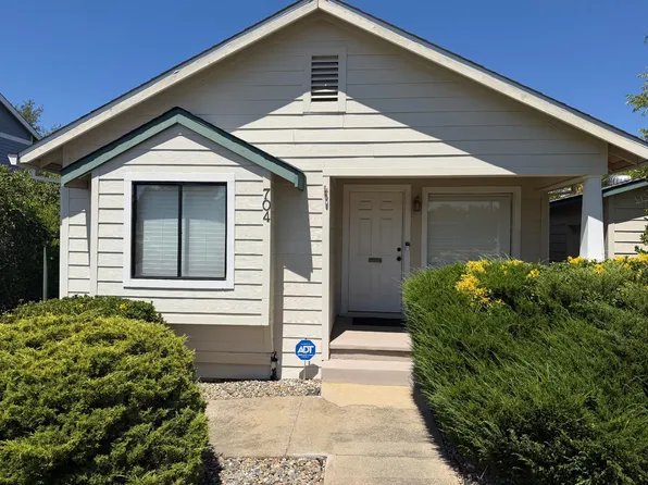 704 Natoma St, Folsom, CA 95630