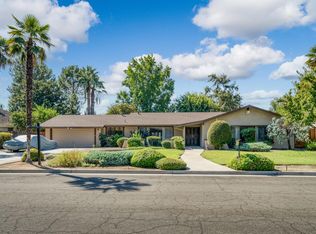 1427 W Calimyrna Ave, Fresno, CA