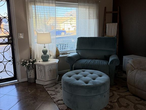 5th image of 4913 E Fox Street