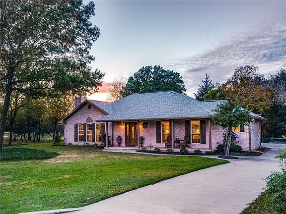 4th image of 1427 Cypress Point Dr