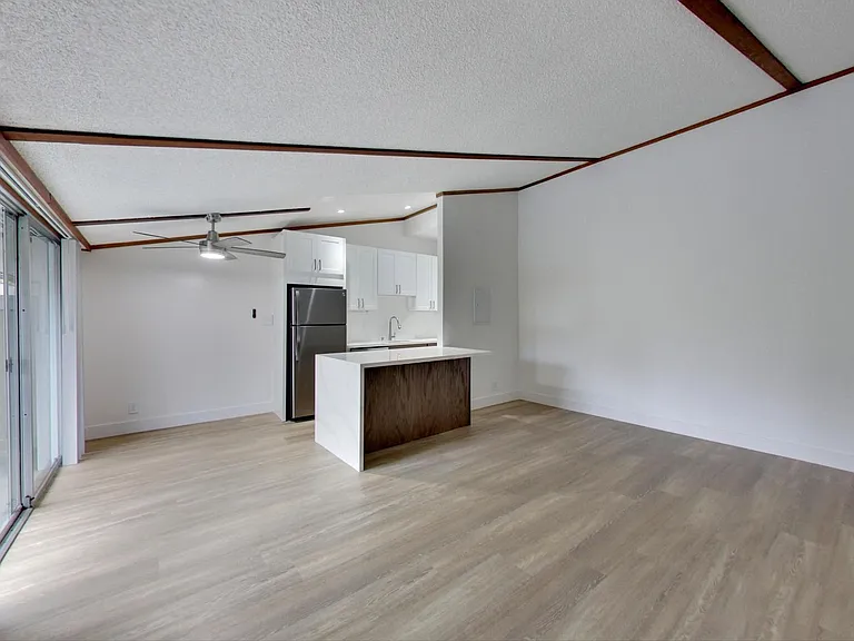 Riverwood Apartments — Photo 53