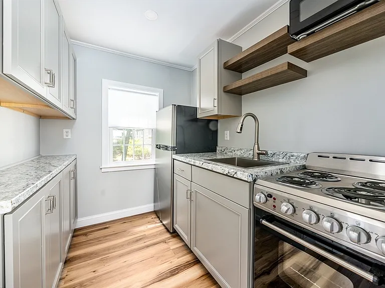 151 Seaview Ave #A — Photo 6
