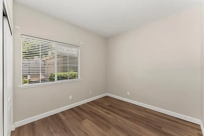 742 Langrick Ct — Photo 31