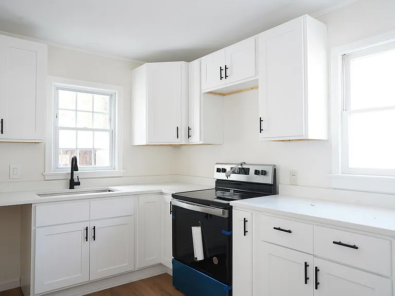 1117 Denny St — Photo 9