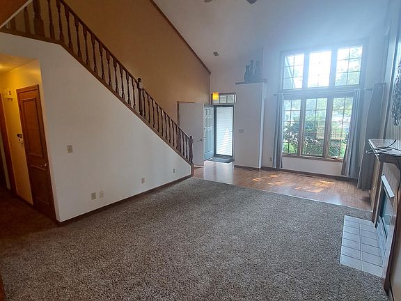 5th image of 1907 Creekwood Dr
