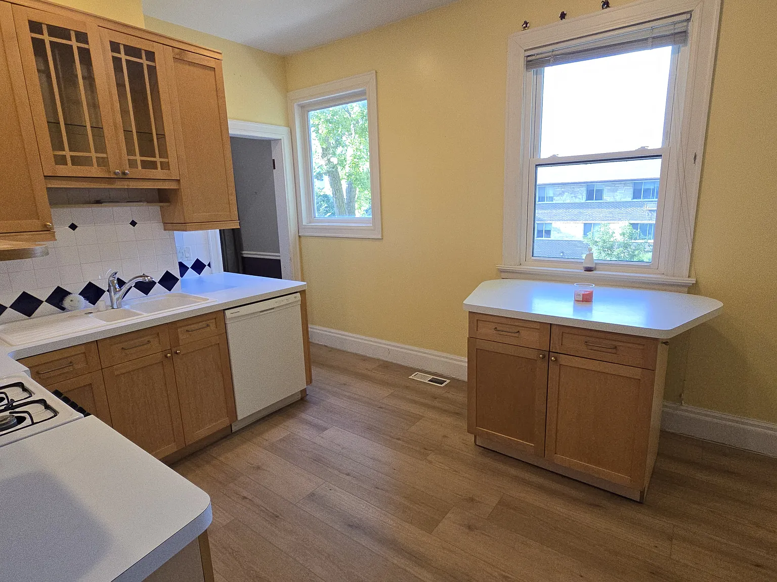 3 bed, 1516 sqft, $1,795 — Photo 2