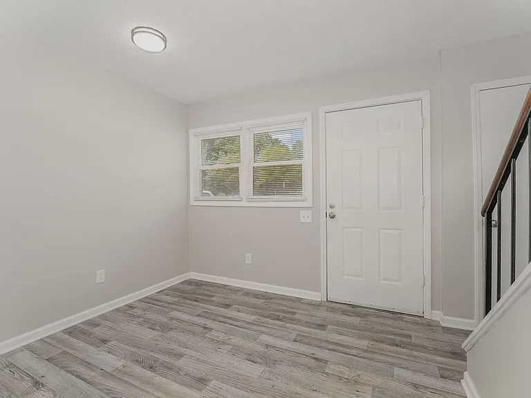 Caswell at Central Avenue — Photo 12