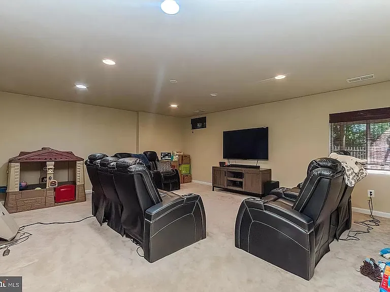 113 Setting Sun Ct — Photo 39