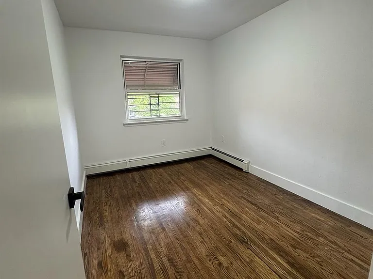 3604 Eastchester Rd — Photo 4