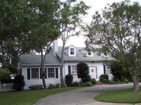 945 7th St NW, Winter Haven, FL 33881