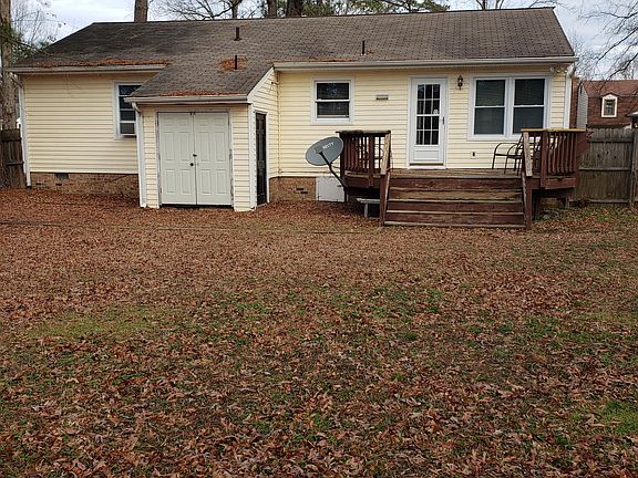 2nd image of 3709 Colonnade Dr