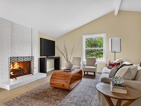 4th image of 6806 Rearden Rd