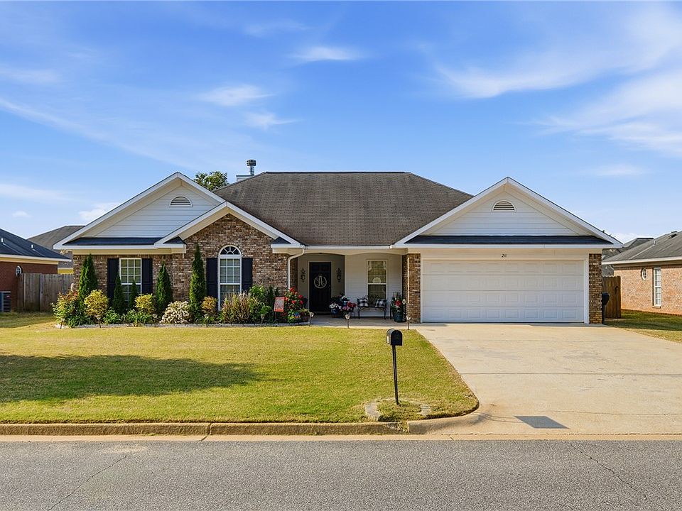 1st image of 211 Cove Creek Dr