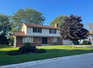 N106W16712 Old Farm Rd, Germantown, WI 53022