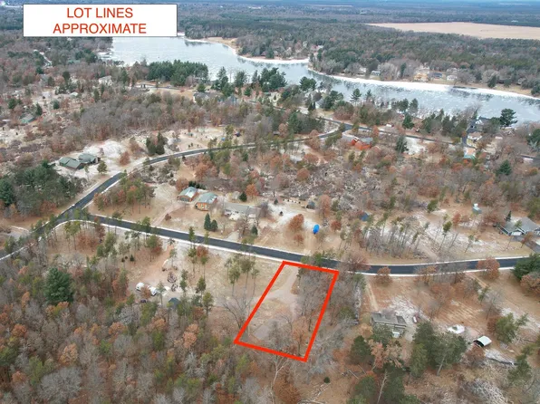 823 Marlboro Ct, Nekoosa, WI 54457