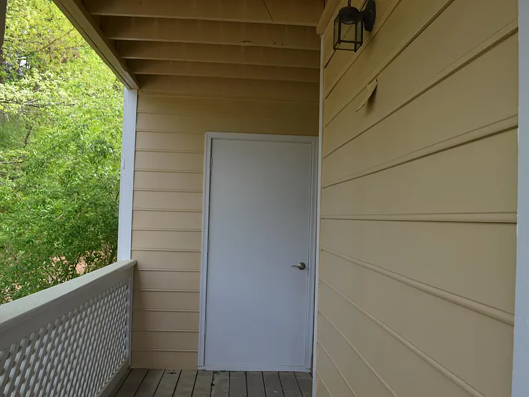 4001 Riverlook Pkwy SE — Photo 6