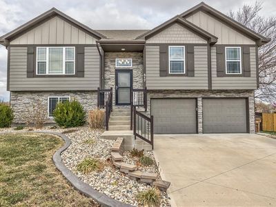 517 S Silver Top Ln, Raymore, MO, 64083