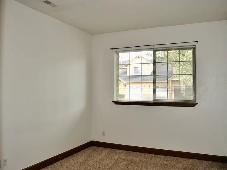 940 W Willow Lake Loop — Photo 22