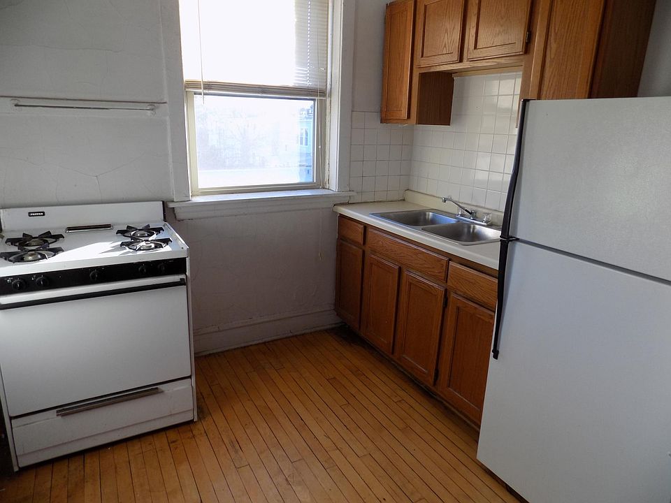 1st image of 4445 N Damen Ave