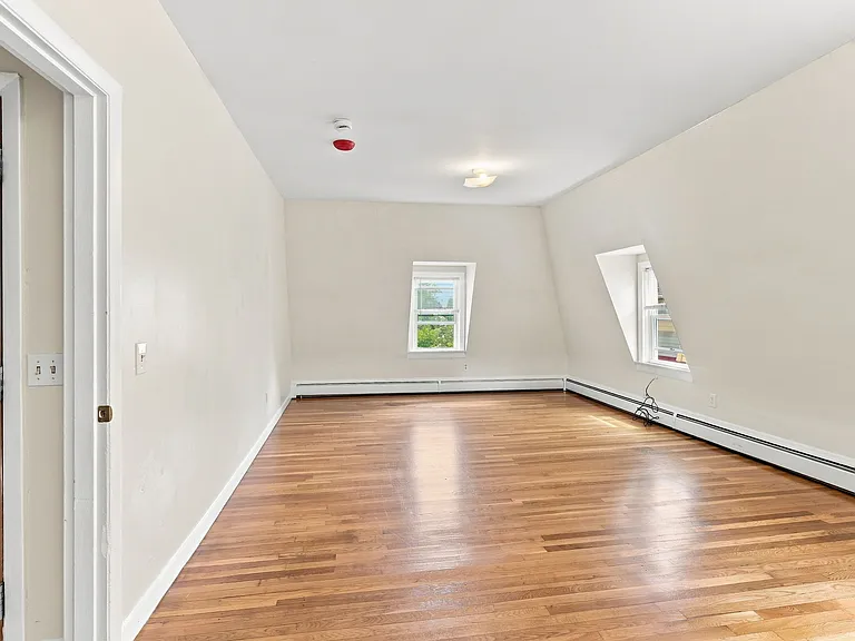 85 Parade St #3 — Photo 5
