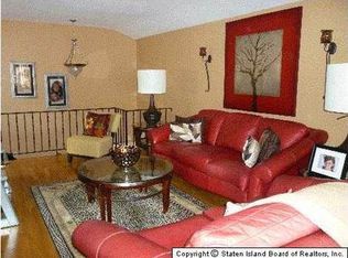 172 Ridgewood Ave, Staten Island, NY 10312