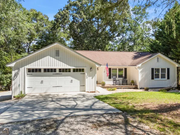 28 Lavonia Beach Dr, Lavonia, GA 30553