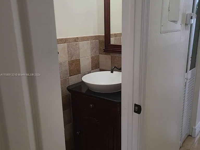 1907 SW 107th Ave #801 — Photo 23