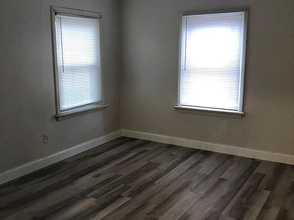 2nd image of 3501 Saint Luke Ln