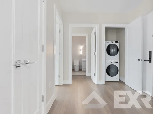 286 Rider Avenue image 1 of 5