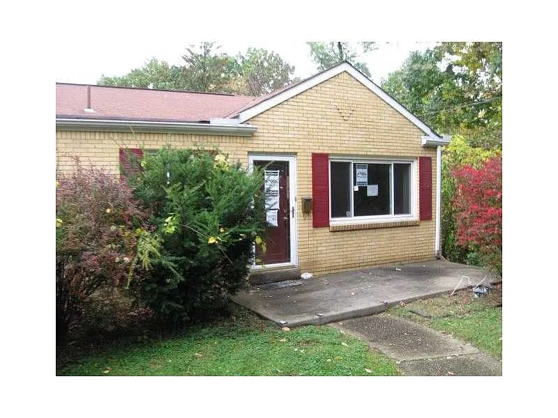 525 Beatty Rd photo 1