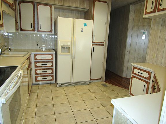 3rd image of 24 Macoris Ct #129