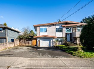 11900 Burnett St, Maple Ridge, BC V2X6P5