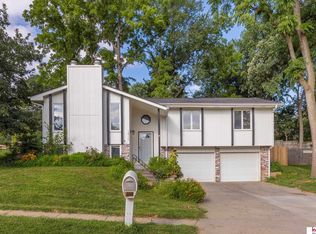 12750 Forestdale Dr, Bellevue, NE 68123